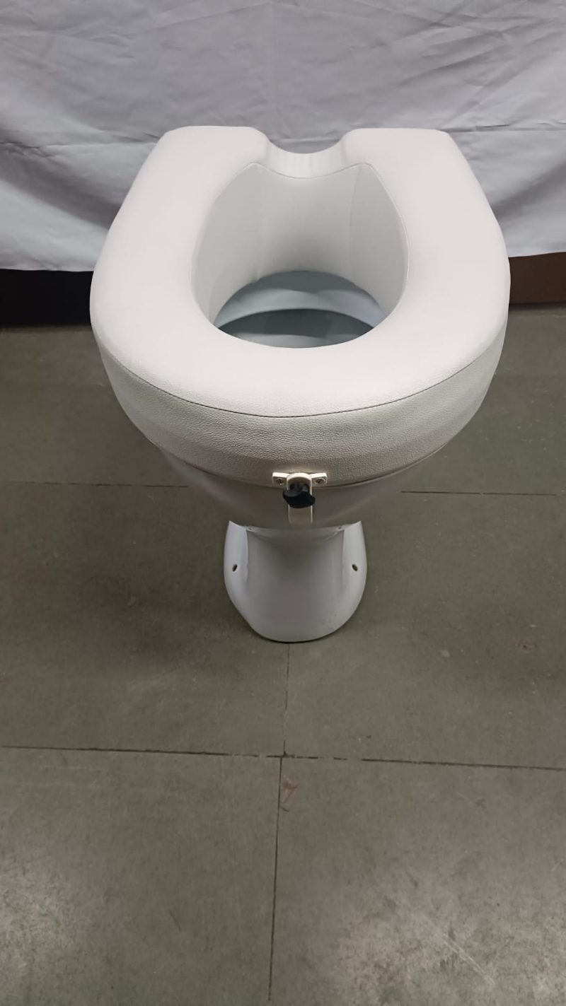 Raised Foam Toilet Seat -1027